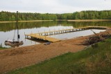 Jastrowie - sprawdziliśmy postęp prac przy budowie nowych pomostów na plaży miejskiej