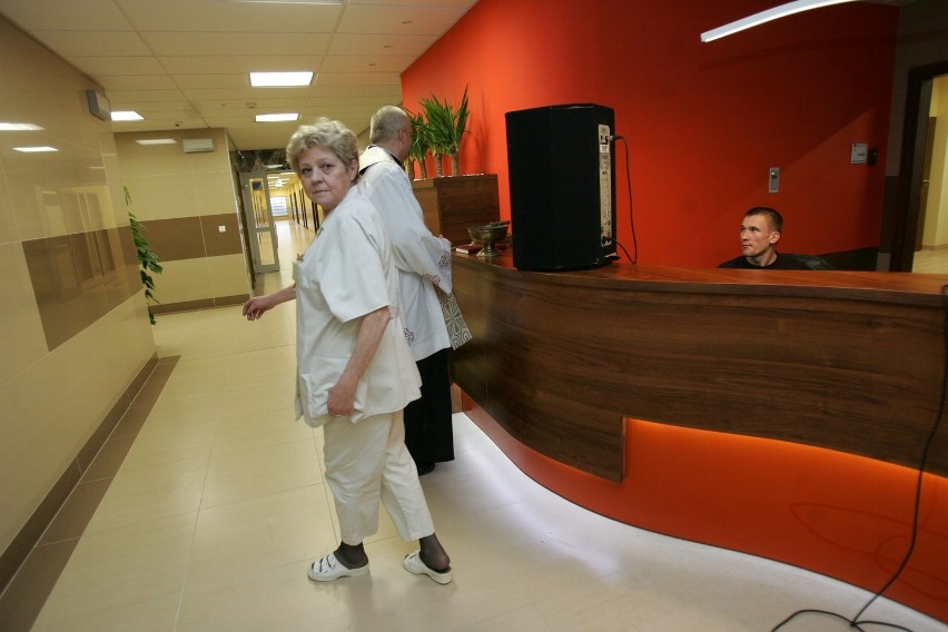 Sosnowiec: nowoczesna ortopedia w Szpitalu św. Barbary w weekend przyjmie już pacjentów [FOTO]