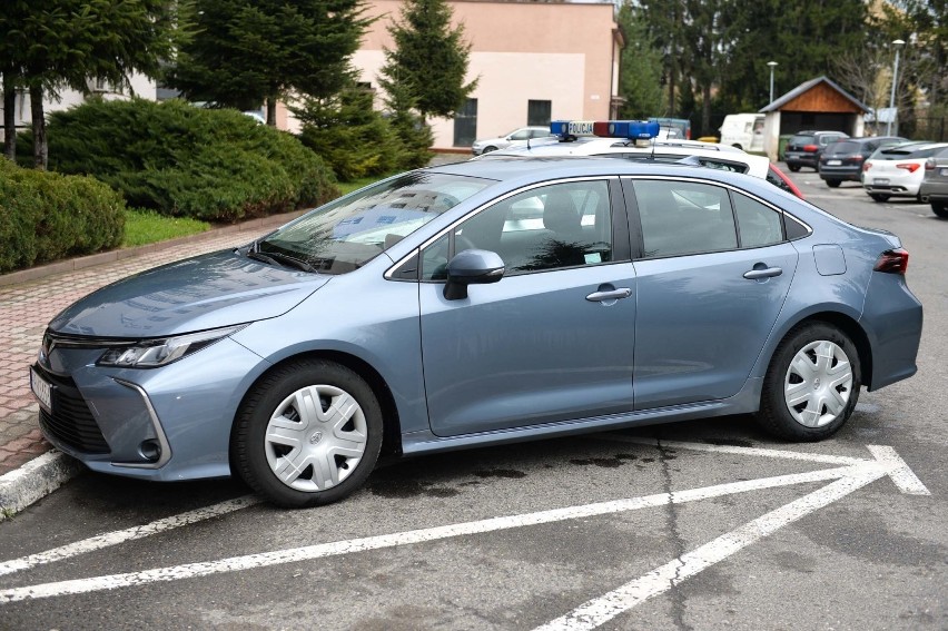 Nowy nieoznakowany radiowóz policji w Przemyślu. To Toyota Corolla o mocy 130 KM [ZDJĘCIA]