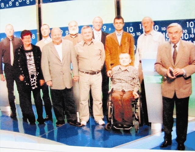 Pan Grzegorz Kwaśniak (piąty od lewej)