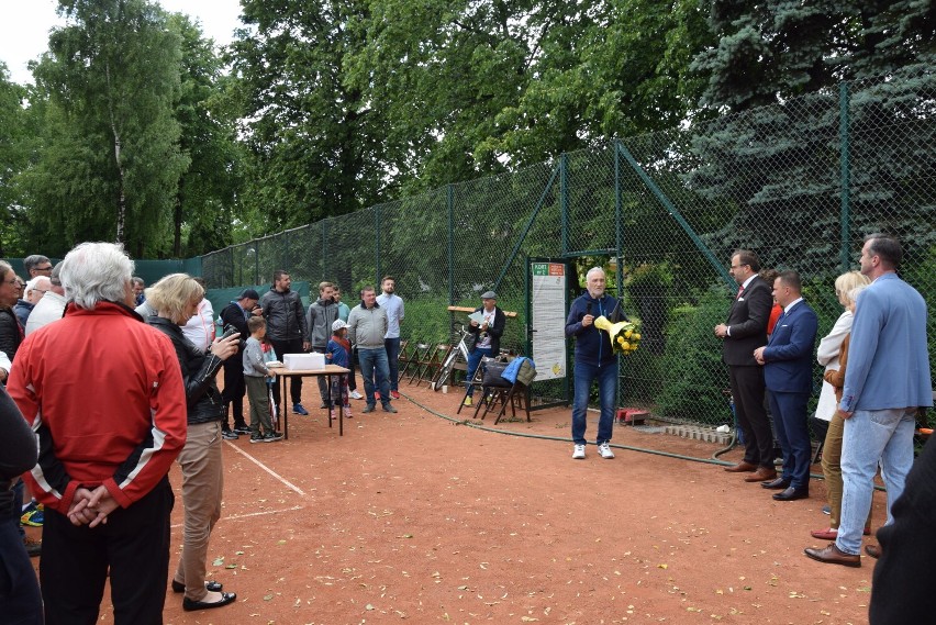 Uczył grać w tenisa pokolenia Zawiercian, którzy teraz...