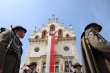 Święto flagi na rzeszowskim rynku. Był hymn i podniesienie biało czerwonej