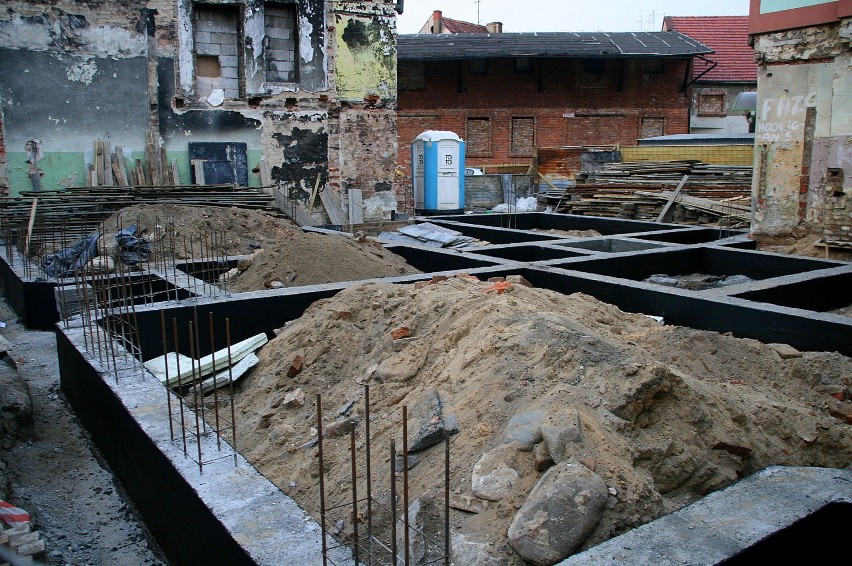 Szokujący widok na Sowińskiego. Buduje się nowe!
