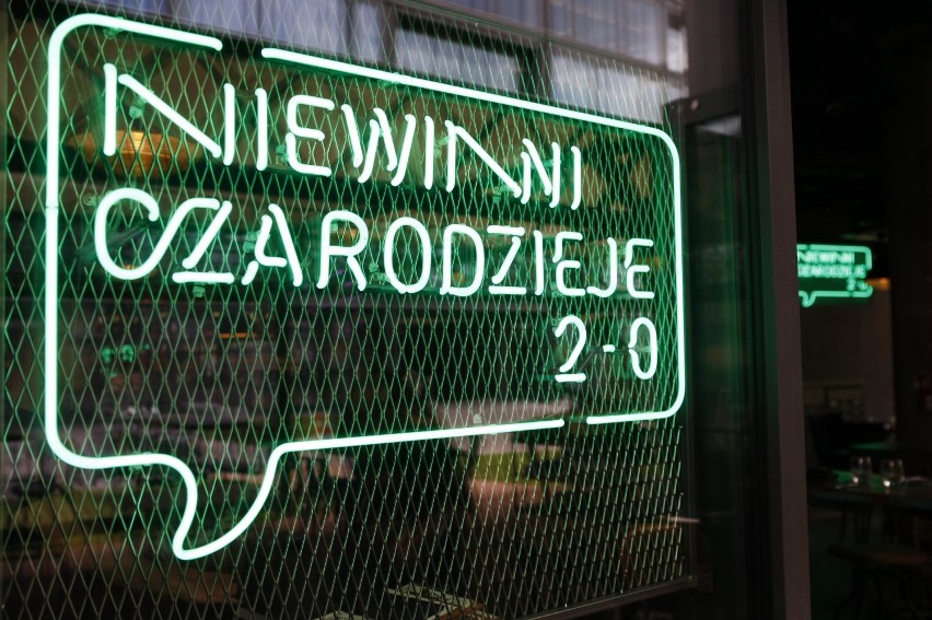 Restauracja Wojewódzkiego i jego wspólnika w Warszawie "Niewinni Czarodzieje 2.0". Byliśmy w środku [ZDJĘCIA]