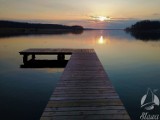 Na turystów czekają niespodzianki nad tym jeziorem. Otwiera się park linowy. Będzie znów wesołe miasteczko, a potem tężnia solankowa