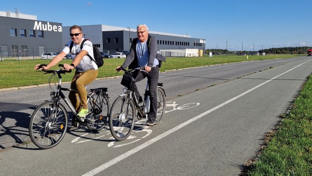 Strefa gospodarcza, w której pracuje już ponad 3,5 tys. osób, będzie łatwiej dostępna dla rowerzystów i właścicieli hulajnóg elektrycznych.