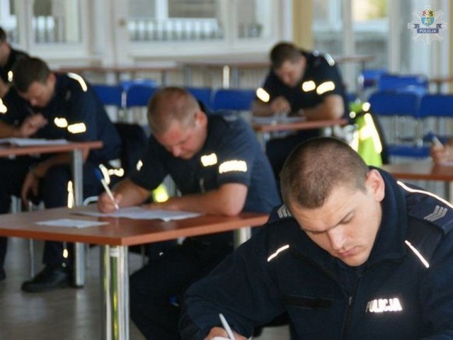 Policjant z Lęborka najlepszy w teście wiedzy o ruchu drogowym