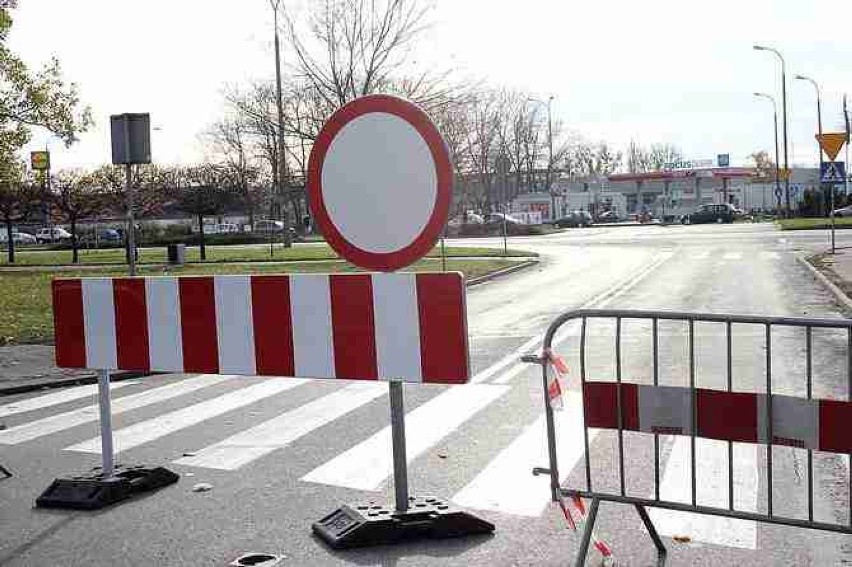 IV etap przebudowy jedynki rozpoczęty. Rondo Powstania Styczniowego zamknięte