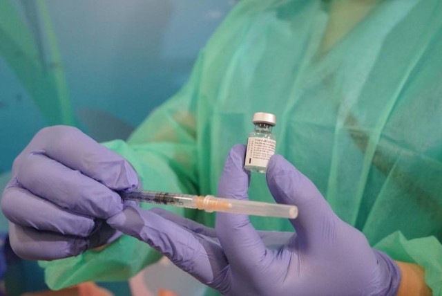 Rozpoczęły się szczepienia nauczycieli przeciw COVID-19 w Wolsztynie.