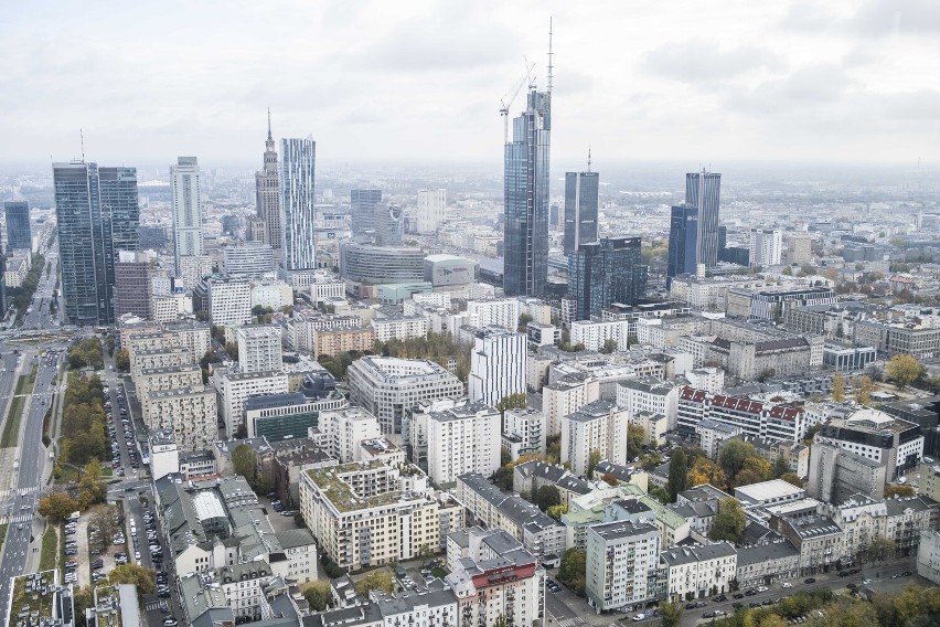 Warsaw UNIT. Panorama Warszawy z perspektywy 202 metrów. Wnętrza też robią wrażenie. Dominanta Ronda Daszyńskiego ukończona