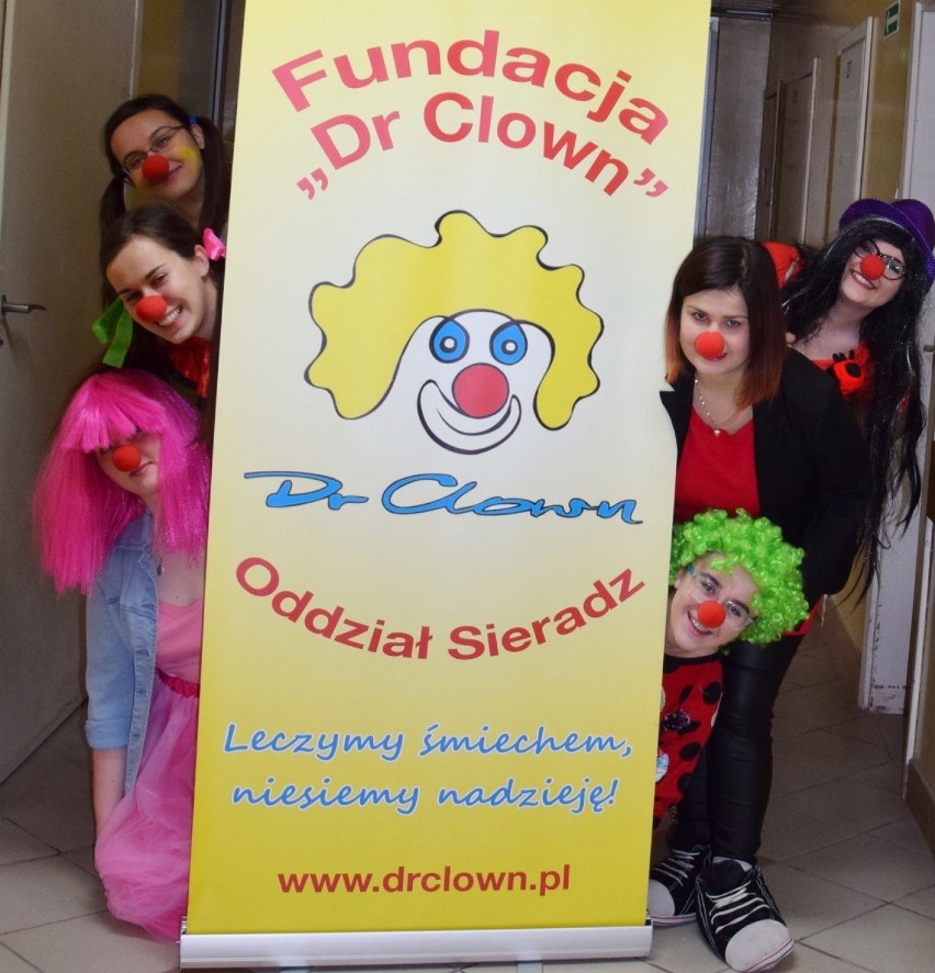 Uśmiech leczy! - rozmowa z Człowiekiem Roku 2016 Katarzyną Kwapiszewską z Fundacji Dr Clown