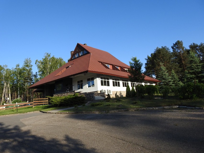 Wnętrza Chutoru nad Narwią już nabrały blasku, choć prace...