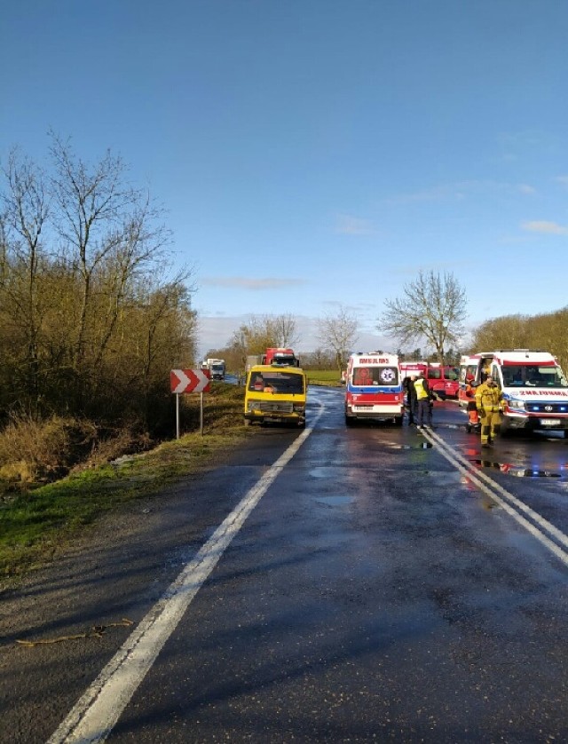 Dwa zdarzenia na drodze krajowej nr 24 w Luboszu.