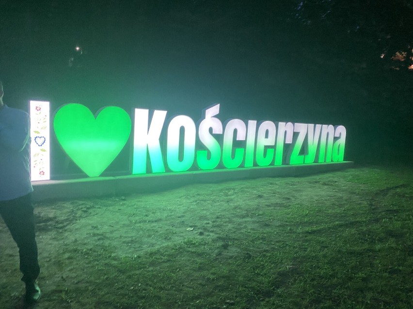 Napis "I love Kościerzyna" podoba się mieszkańcom miasta i turystom. To był strzał w dziesiątkę