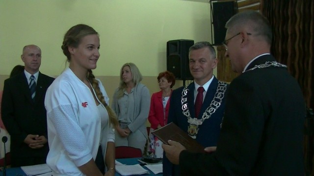 Monika Ciaciuch była honorowym gościem sesji w Ślesinie. Władze Nakła i rajcy nie mieli wątpliwości, że zasłużyła na tytuł.