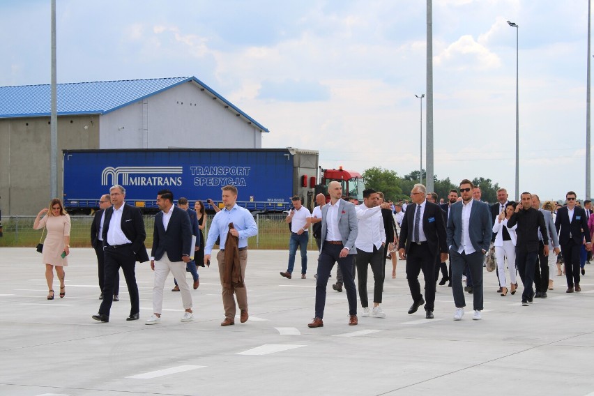 Oficjalnie otwarto port multimodalny w Krzewiu pod...