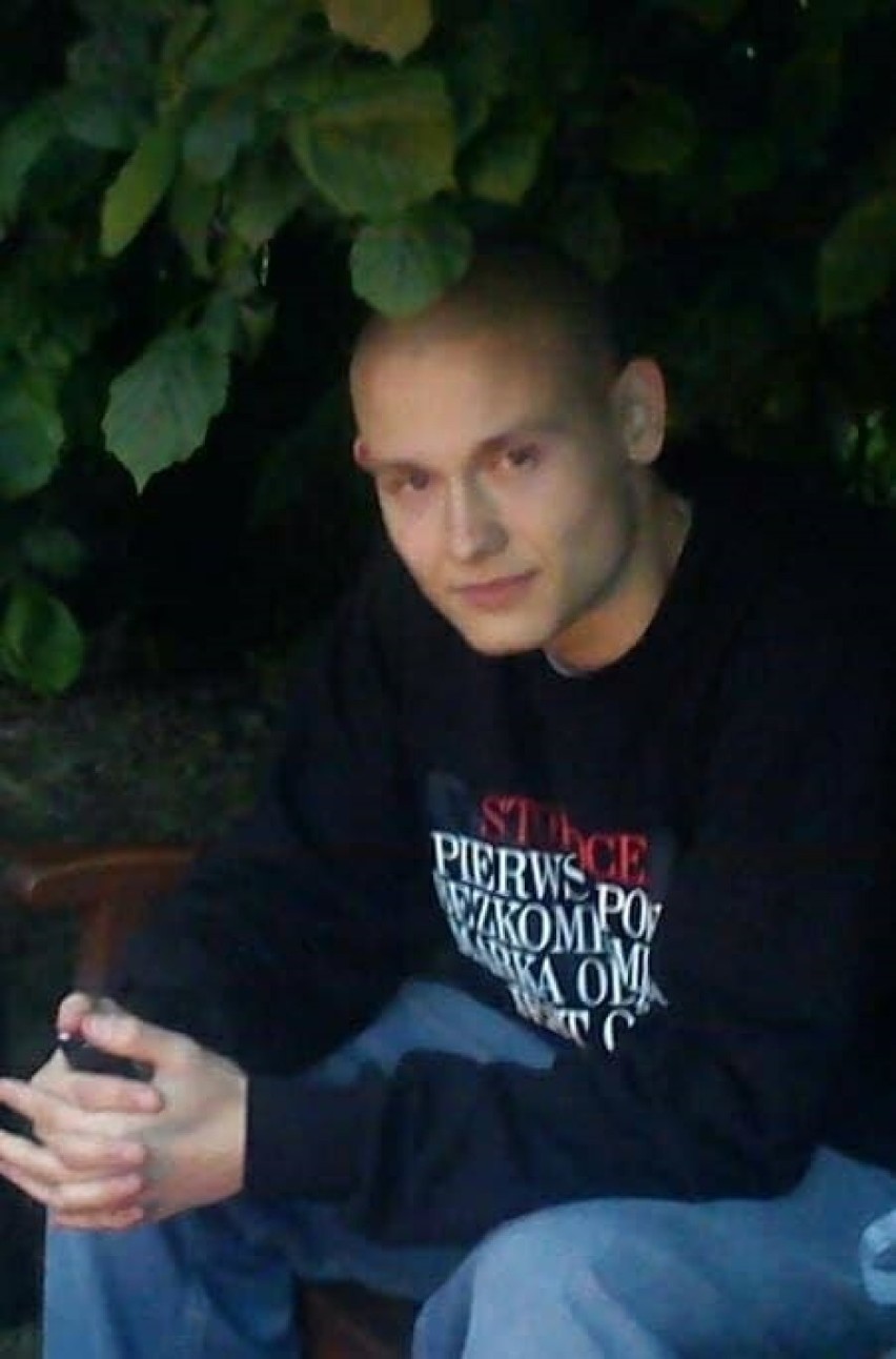 Poszukiwania zaginionego 21-latka z Gdyni. Rodzina Jakuba Sobczaka apeluje o pomoc [zdjęcia]