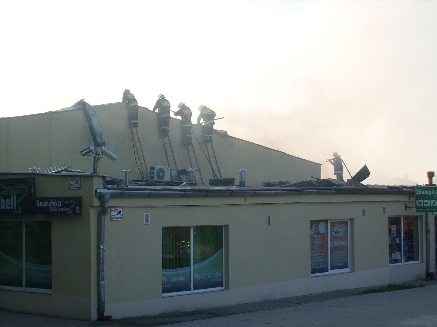 Oława: Wielki pożar sklepu Pepco