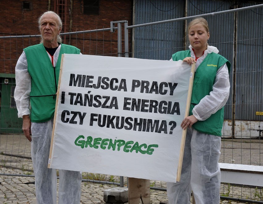 Gdańsk: Aktywiści Greenpeace protestowali. Transparent na budynku Stoczni Gdańskiej