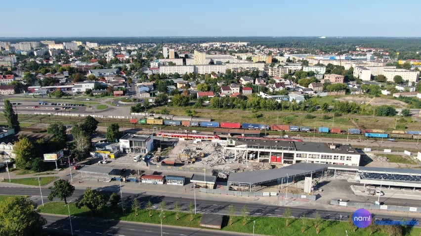 Trwa wyburzanie dworca PKP/PKS we Włocławku - zdjęcia 3...