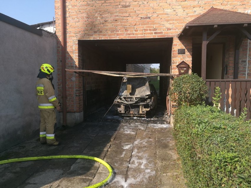 Niebezpieczny pożar garażu w Porażynie