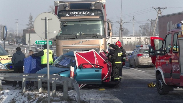 Policja w Kaliszu szuka świadków tragicznego wypadku w Stawiszynie