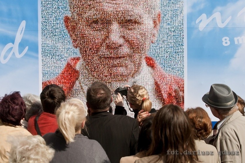 Dziś Dzień Papieża Jana Pawła II. Zobacz jak świętowano w Świdnicy, gdy został patronem miasta