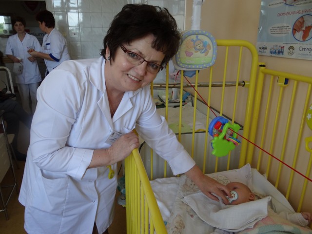 Dr Lidia Kuchta nie po raz pierwszy miała do czynienia z sytuacją, gdy matka zostawia w szpitalu swoje dziecko. Oddając biologicznemu ojcu jego synka (na zdjęciu) uważa, że postąpiła zgodnie  z sumieniem oraz prawem