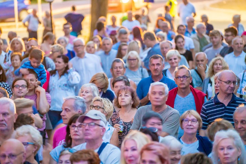 Krynica-Zdrój. Obrazy Nikifora „ożyły” podczas widowiska NIKI4LIVE