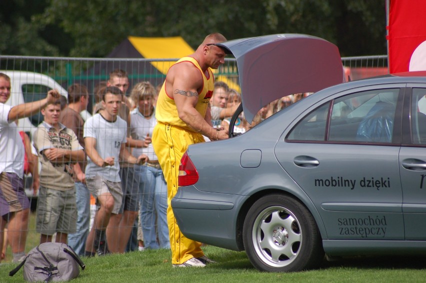 Mariusz Pudzianowski w Oleśnicy. Zobacz archiwalne zdjęcia z zawodów!