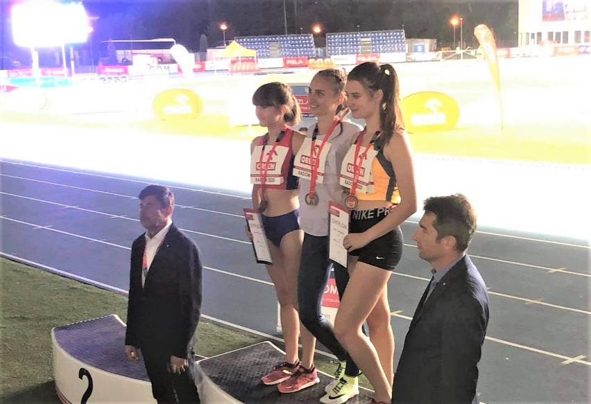 Kaliszanka Amelia Błażejewska z medalem mistrzostw Polski