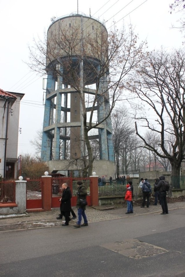 44-metrowa wieża ciśnień została wybudowana w 1936 roku przez firmę Kaller&amp;Stanik. Była to  innowacyjna budowla w zakresie konstrukcji żelbetowych. Fot.Piotr A. Jeleń