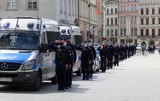 Kraków. Małopolscy policjanci oddali hołd zastrzelonemu koledze z Raciborza [ZDJĘCIA]