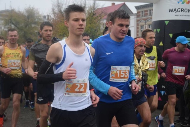 W niedzielę, 22 października odbył się półmaraton, którego trasa przebiega z Wągrowca do Skoków. 

Zobacz więcej: Półmaraton Wągrowiec- Skoki. Rozgrzewka i start [FOTO] 