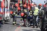 Częstochowa: Wypadek motocyklistów w alei Jana Pawła II. Dwie osoby zostały zabrane do szpitala [ZDJĘCIA]