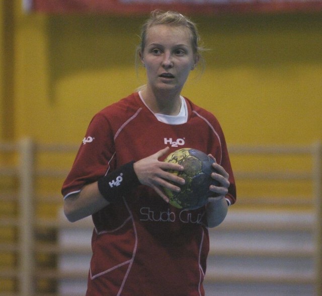 Agnieszka Kwiecień zdobyła w Kwidzynie siedem bramek, a akademiczki pokonały MTS 29:28