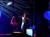 Liber &amp; Natalia Schroeder - koncert w strugach deszczu (wideo)