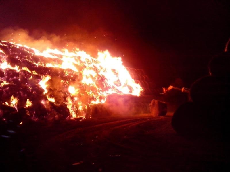 Pożar słomy w Mokrzeszowie (FOTO)