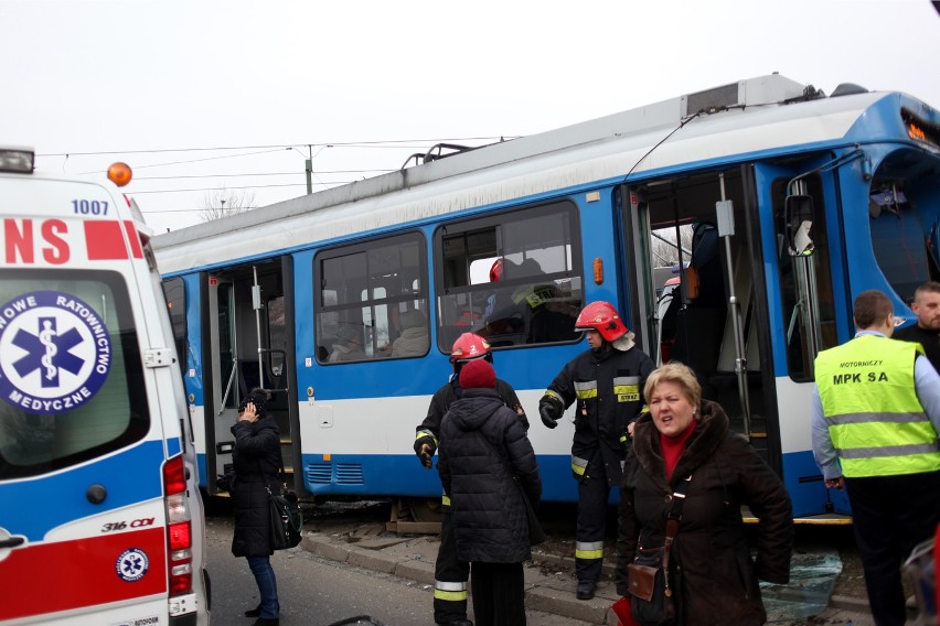 Wypadek na rondzie Grunwaldzkim w Krakowie