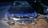 Wypadek na A1 w okolicach Radomska. Kierowca bmw był poszukiwany i miał zakaz prowadzenia pojazdów. ZDJĘCIA