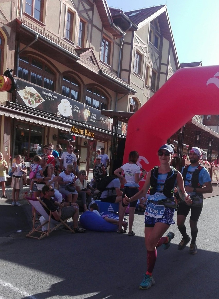 Członkowie Klubu Biegacza Warta jako jedyni w całym województwie uczestniczyli w ultra maratonie w Karpaczu [zdjęcia]