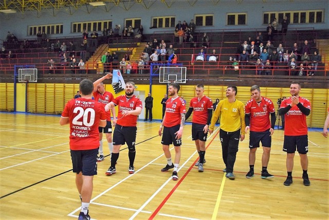 Mecz piłki ręcznej (20. kolejka) w grupie dolnośląskiej II ligi mężczyzn: TS Zew Świebodzin vs Moto-Jelcz Oława