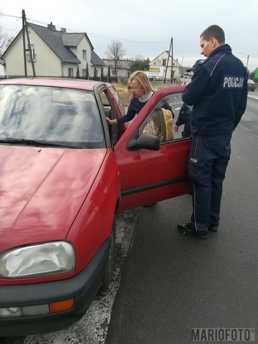 Miała ponad 3 promile i prowadziła samochód. Policjanci zatrzymali ją w Zawadzie po telefonie świadka