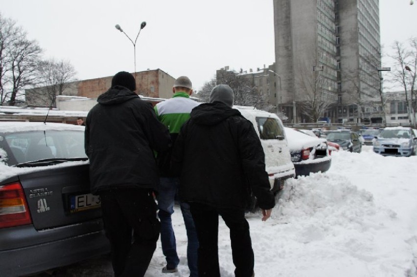 Policjanci 21 marca zatrzymali mężczyznę, który miała zadać...