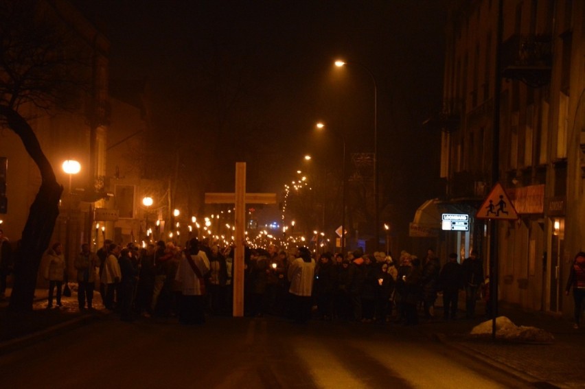 Droga Krzyżowa ulicami Tomaszowa już w najbliższy piątek. W Smardzewicach Ekstremalna Droga Krzyżowa