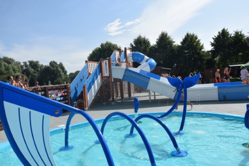 Baseny na Piekiełkach w Starogardzie Gdańskim otwarte! 3 otwarte baseny, wodny plac zabaw i parking dla kamperów