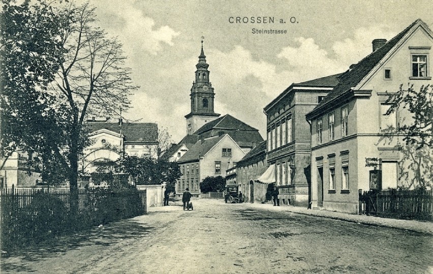 Dawna ulica Pocztowa (Steinstraße), w głębi obecny kościół...