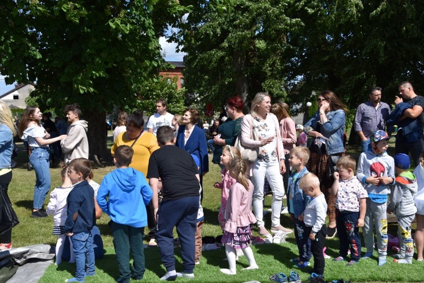 Festyn rodzinny w Nowych Polaszkach. Piknik z atrakcjami dla małych i dużych [ZDJĘCIA]