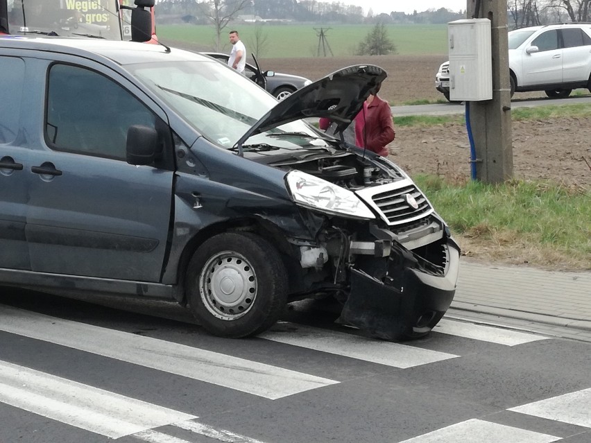 Wypadek w Żegocinie pod Kaliszem. Jedna osoba została ranna