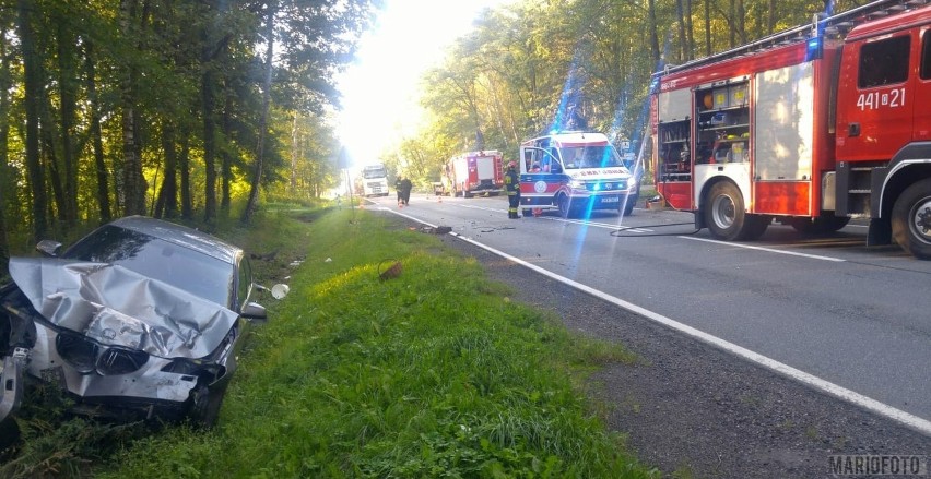 W sobotę rano w Gwoździcach zderzyły się dwa samochody...